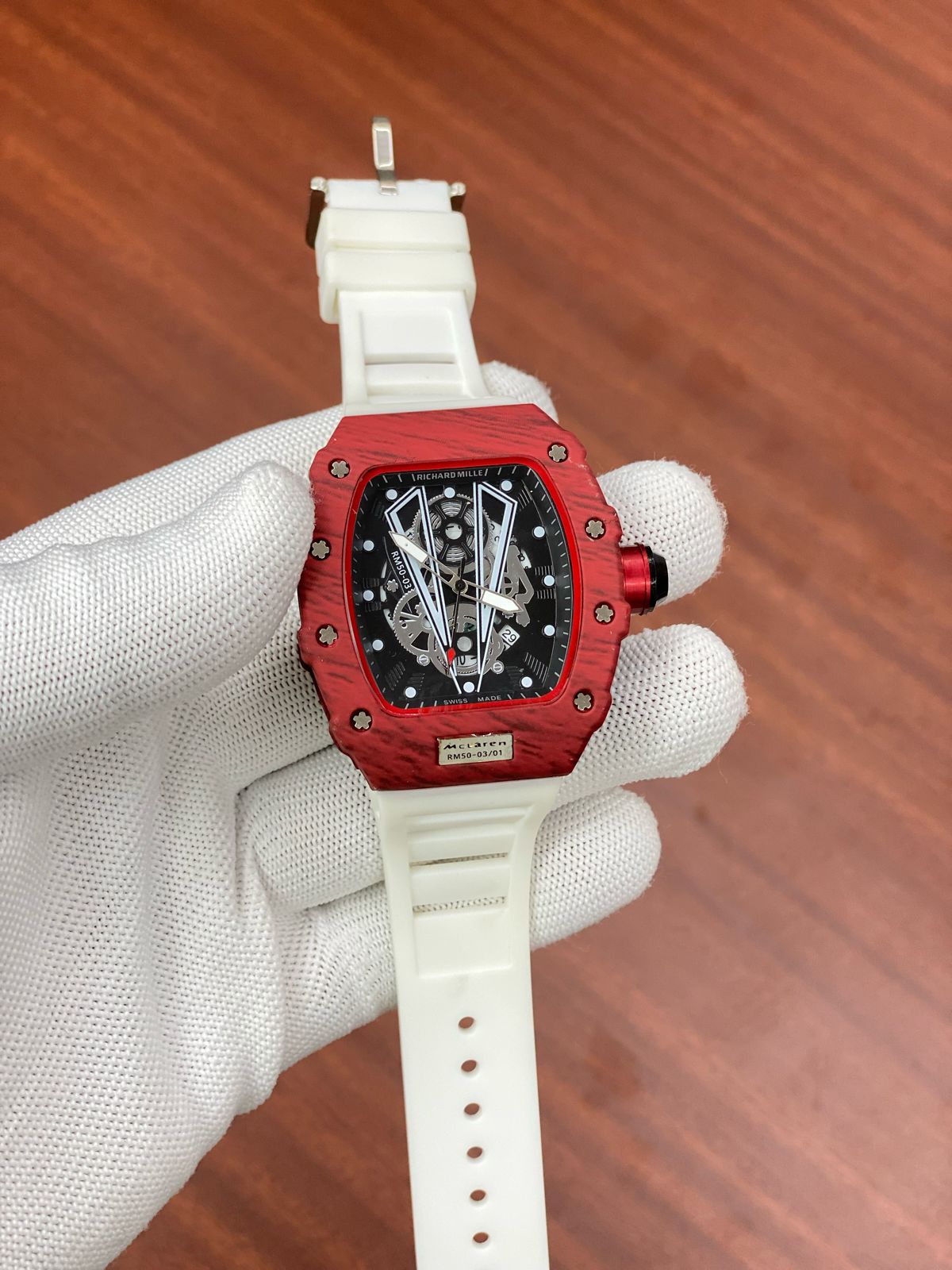 CIR White Silicone Strap Red Black Dial Men’s Watch 987757