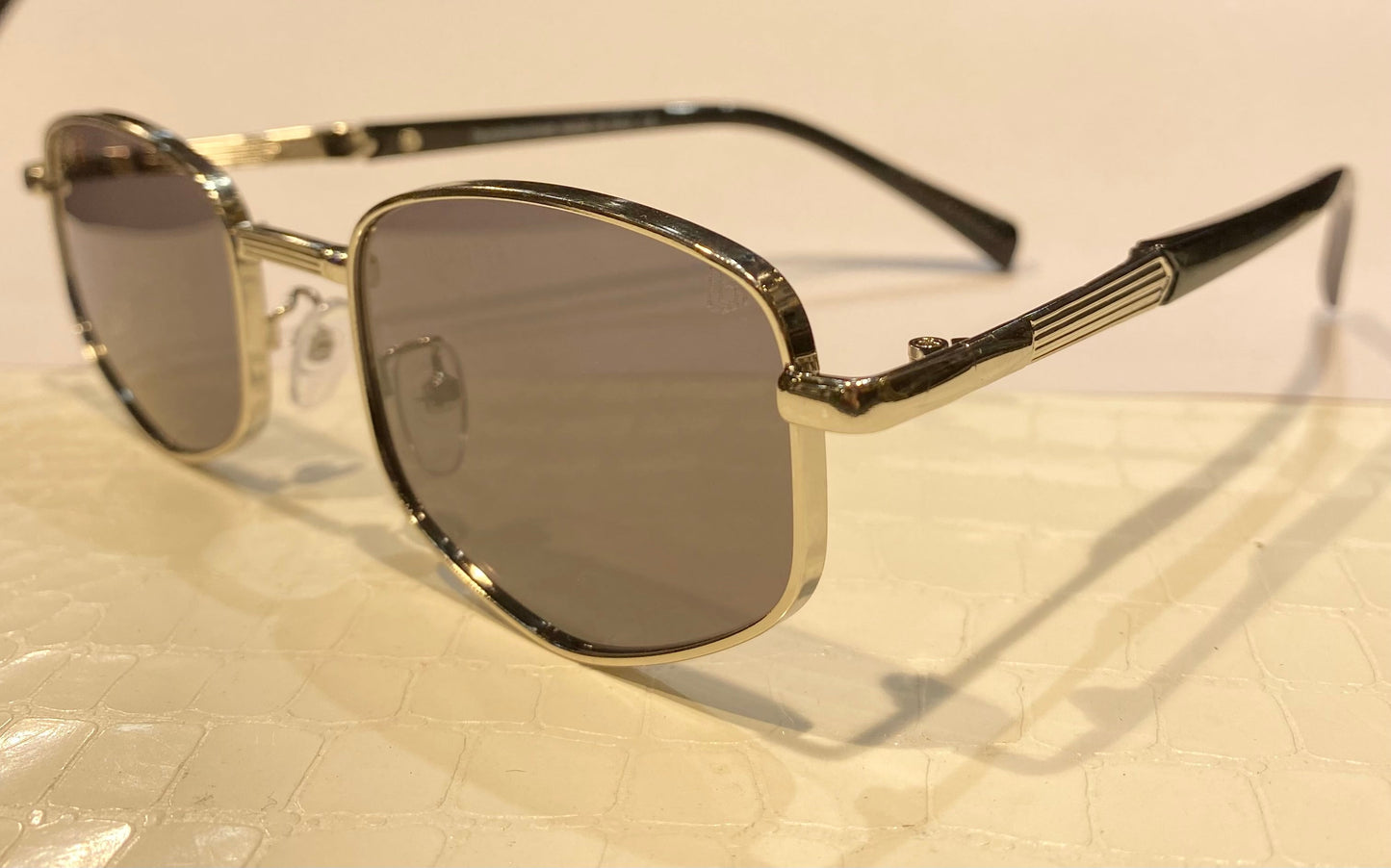 VAD Silver Frame Black Shade Premium Quality Sunglass JD2811 54 18-144