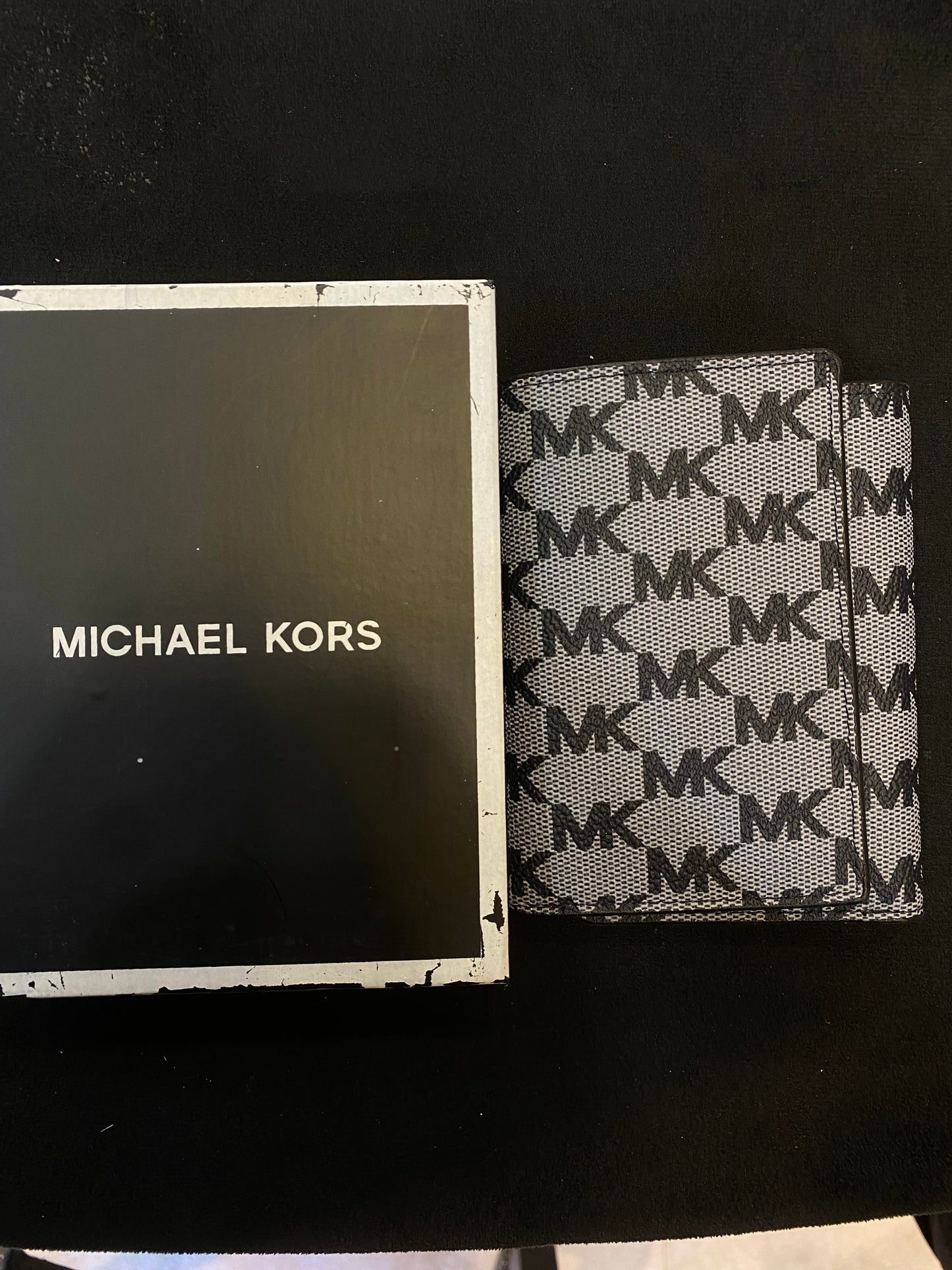 CIM MIC Gray Colour Black KM Print Three Fold Genuine Leather Unisex Wallet 987823