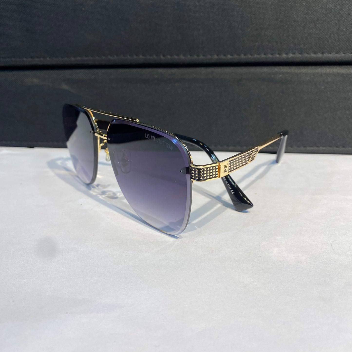 Uol Gold Frame Black Shade Unisex Sunglass 23190 58 14 142