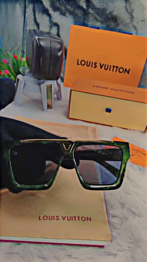 Uol Green Frame Black Shade Unisex sunglasses Z1502w 60 16 141