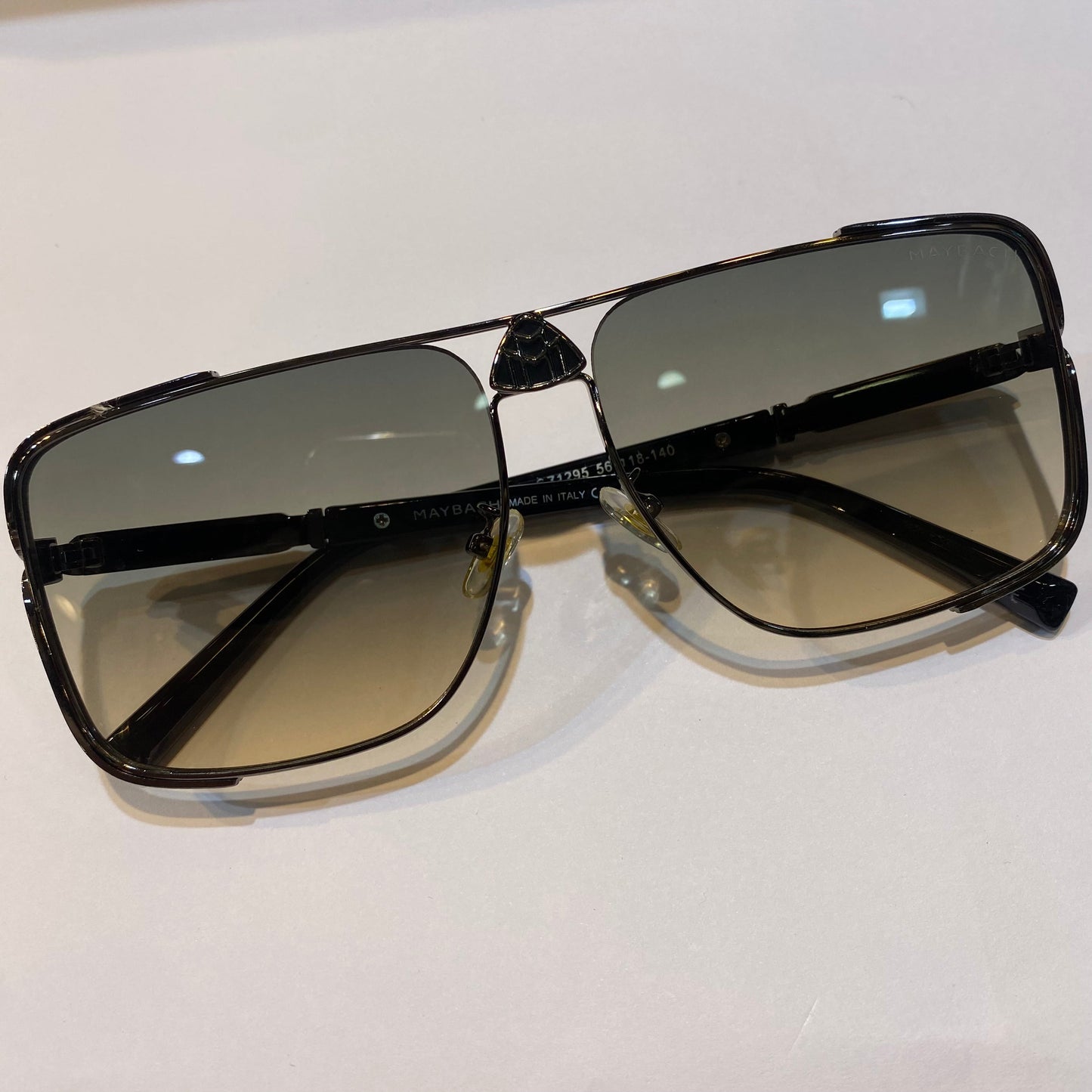Yam Graise Black Frame Green Black Shade Unisex Sunglass GZ1295 56 18 140