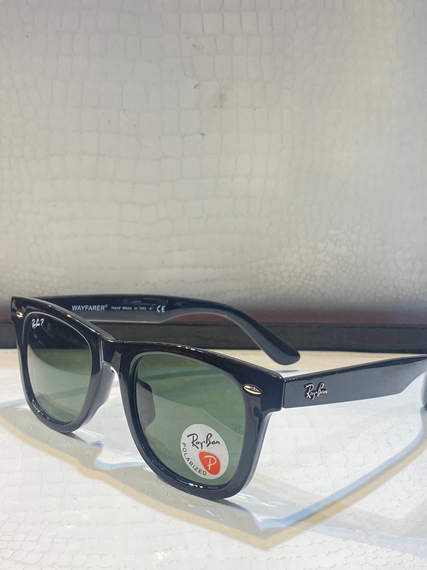 YAR RAY RB Blacked Frame Green Shade Unisex Sunglass RB 2140 52 22 150 3N