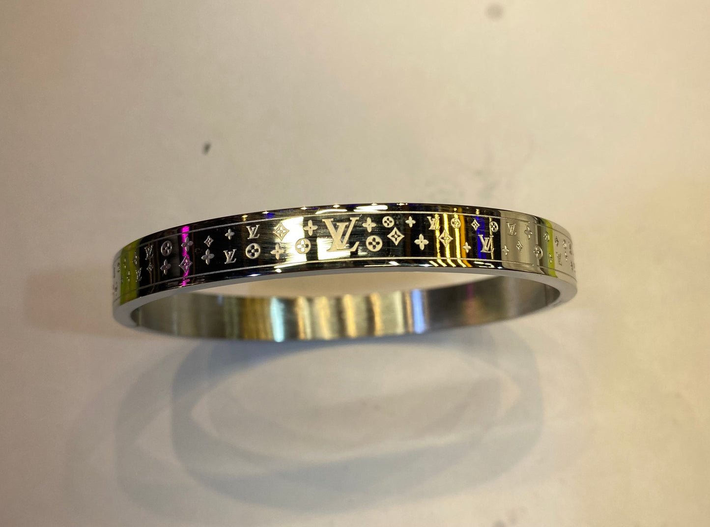 Sliver Colour Vl UOL Heavy Quality Bracelet 199935