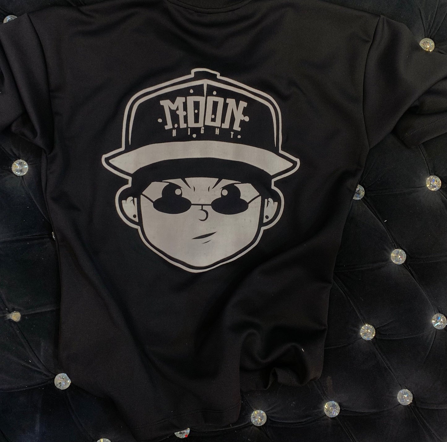 Black Colour with Back Print Moon Night Clothing Heavy Material Drop Shoulder 381302