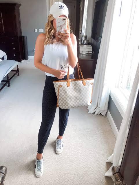 UOL VL White Colour White Grid Premium Quality Ladies Tote Bag Ladies Bag 409901