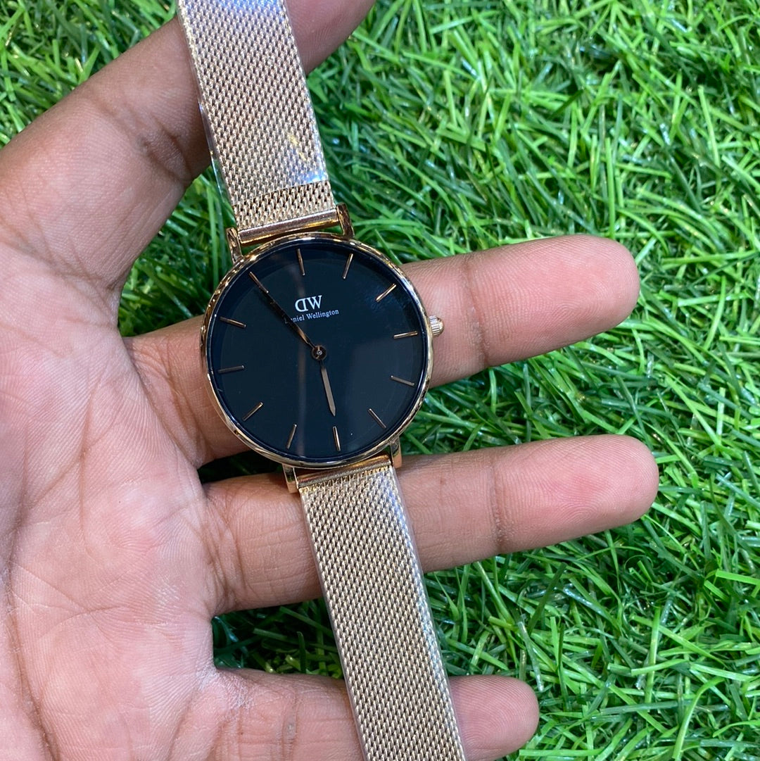 Slim Formal Casual Watch with Original Box Ladies Chain Watch
