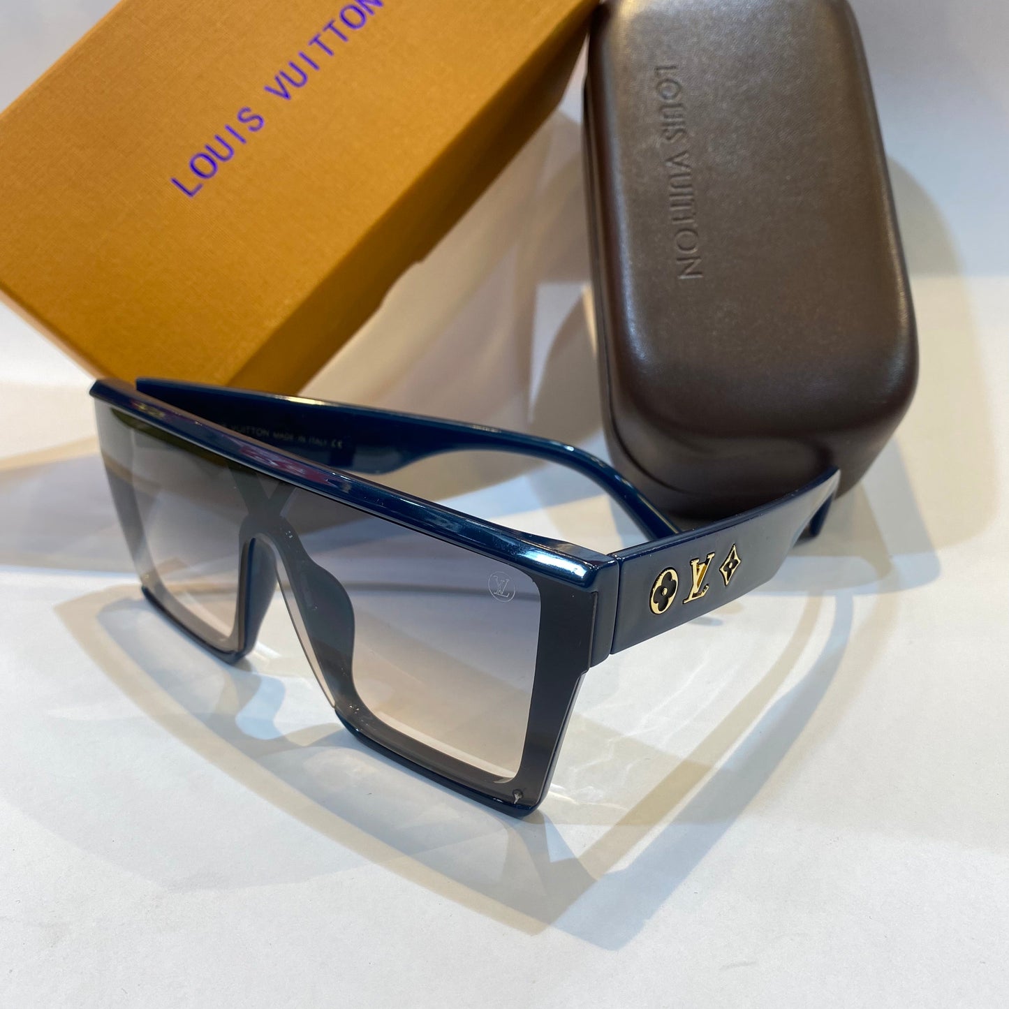 UOL LV VL Blue Frame Transparent Blue Shade Unisex Branded Z1065 61 9-147