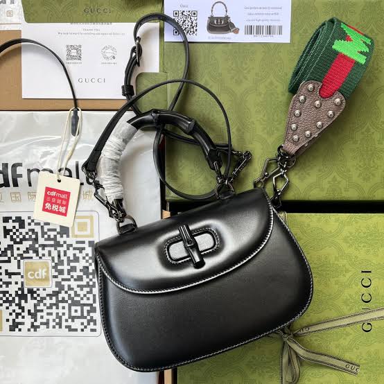 CUG Black Colour With Bamboo Style Short Handle Bag Premium Quality Ladies Bag 975767