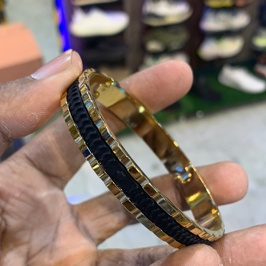 Black Gold Color Premium Quality Kada Bracelet 502425