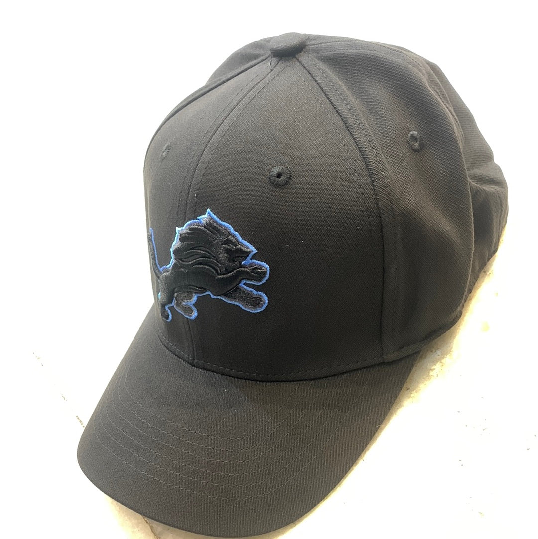 Black Blue Line Lions Print Cap 400446