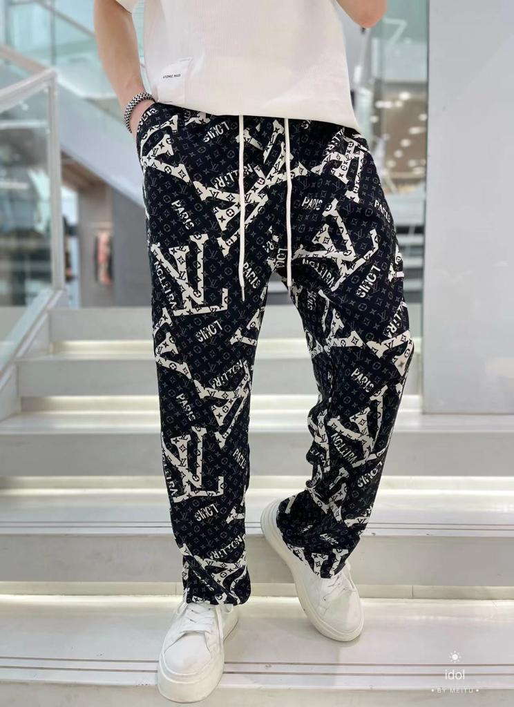 IDOL VL UOL Black White Colour Star Print with Premium Quality regular Fit Lower 3019