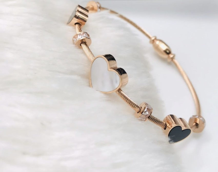 Copper Color With Hreat Design Premium Quality Kada Bracelet 502390
