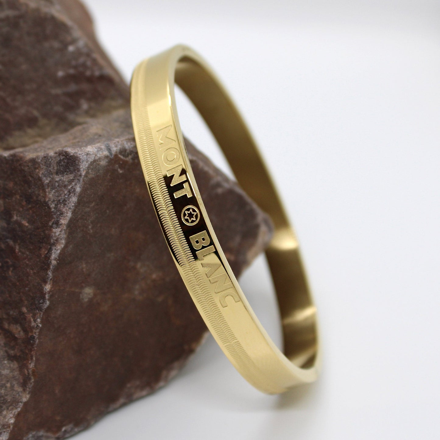 NOM Gold Color Premium Luxurious Men's Bracelet Bracelet With Fine Finishing For Unisex 502323