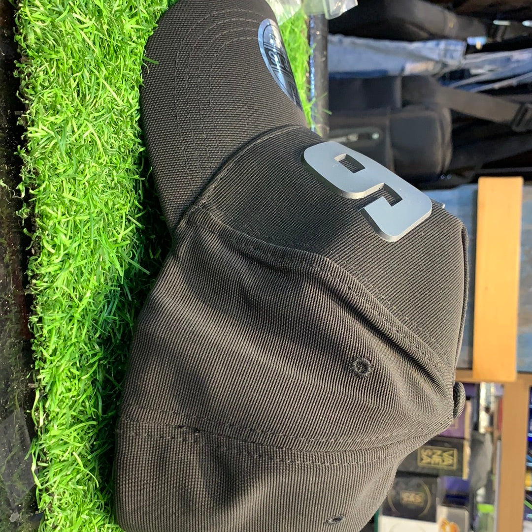 46 Black Cap
