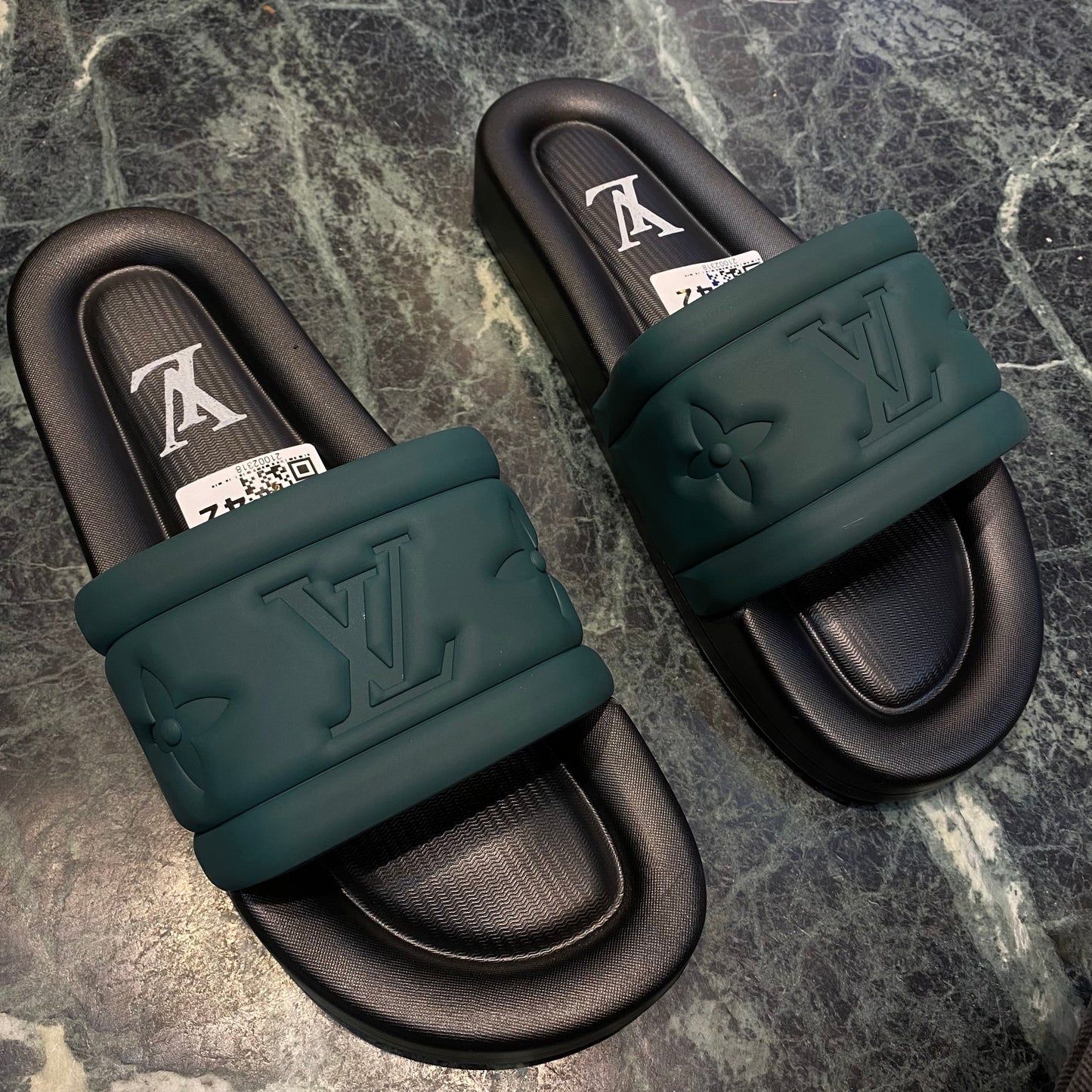 Green Black Slipper Model 21002318 Uol Lou Vl Lv
