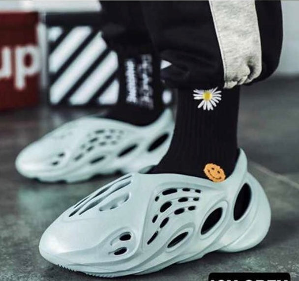 Grey 2021 New Summer Jelly Men Garden Clog Water Sliders Shoes Crocs 03082023