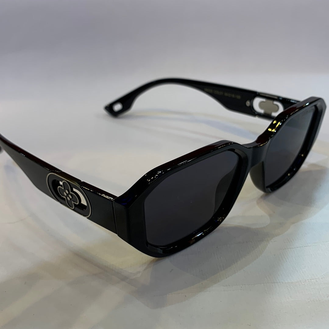 Uol Vl Black Frame Black Shade Sunglass 99023 COL01 54 18-150