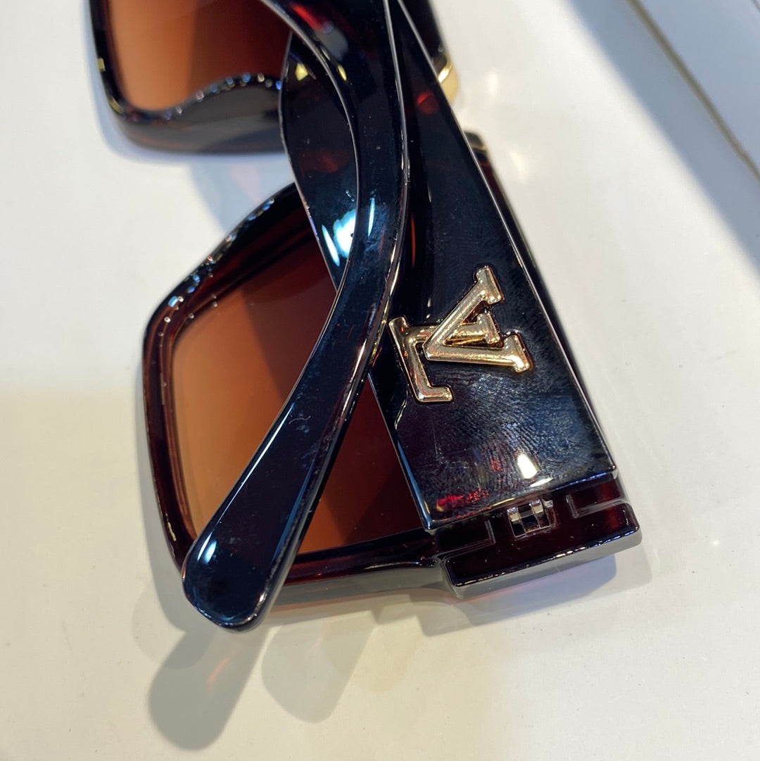 Brown Gold V Branded Wayfarer Luxury Sunglasses 32293 55 16-143