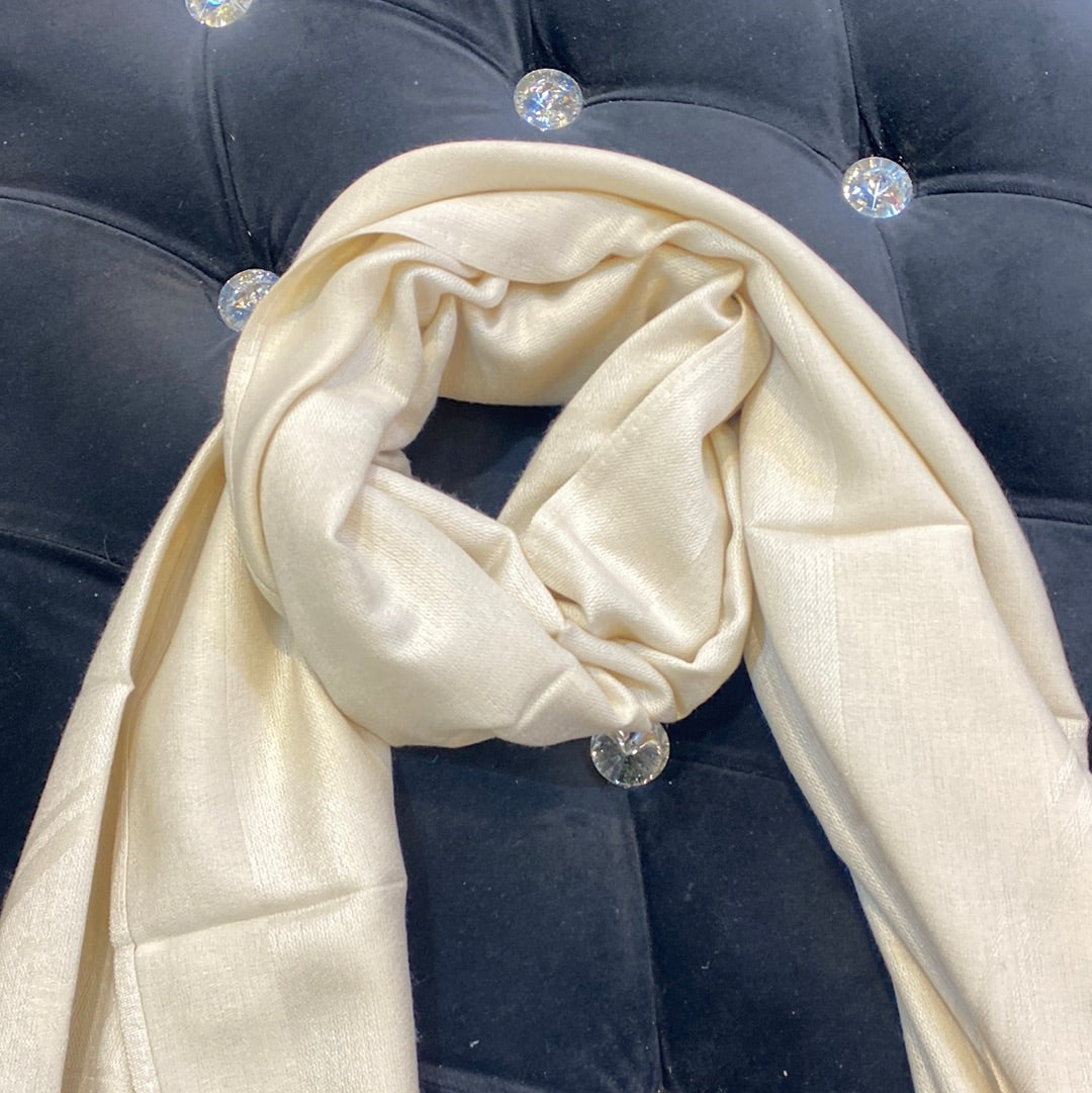 HER REH Cream Colour HER REH Print Heavy Quality Muffler 9366