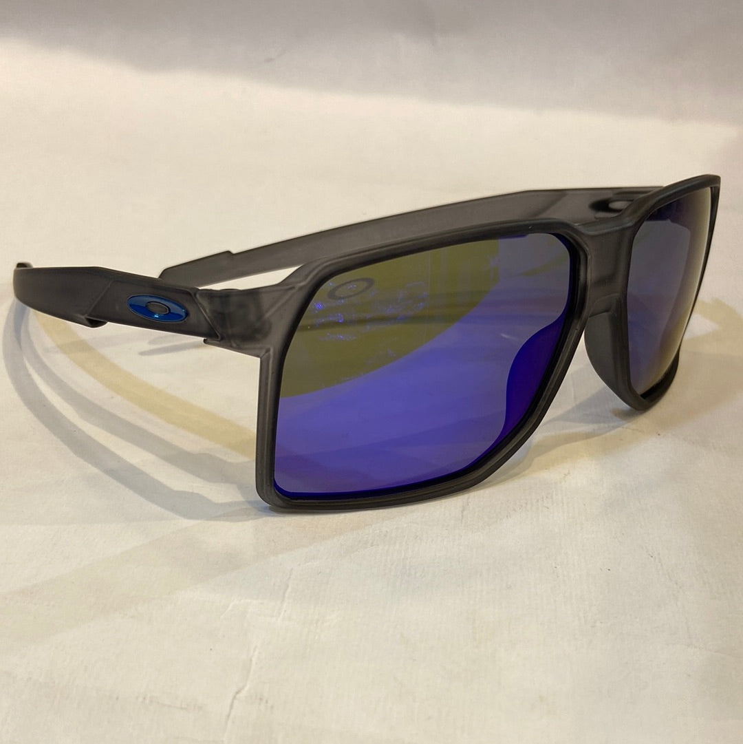 KAO Grey Transparent Blue Reflector Shade Sunglass WT2941 45 17-145