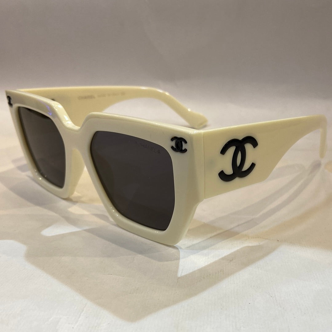 AHC Off White Frame Black Shade Unisex Sunglass 8997 55 20-148 C2
