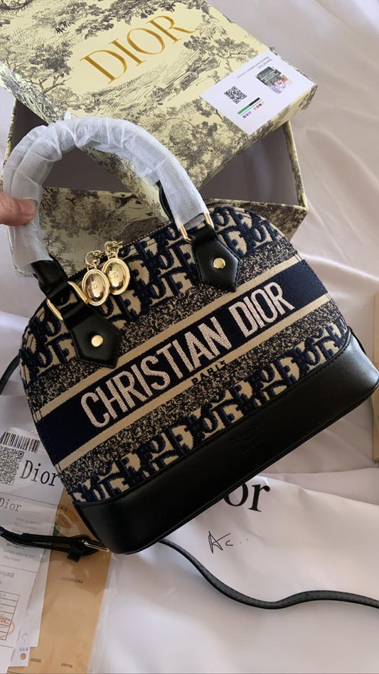 OID Black Colour With Embrodery Design Premium Quality Ladies Side Bag 900949