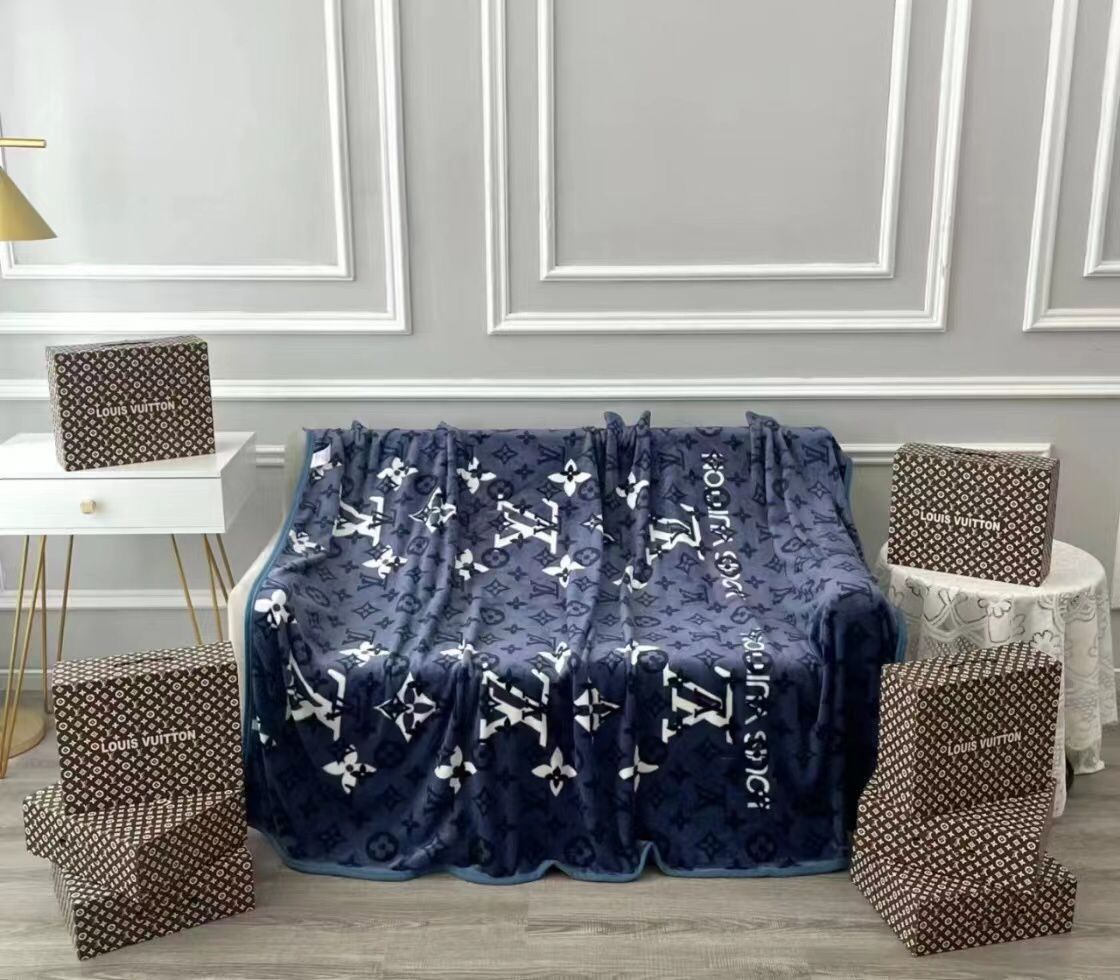 Uol Blue Colour White Print Ac Blanket 991013