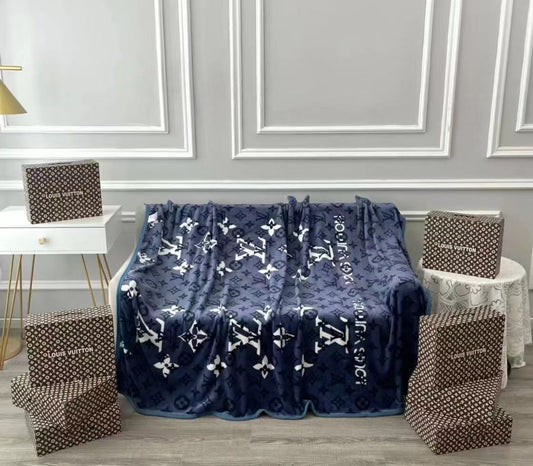 Uol Blue Colour White Print Ac Blanket 991013