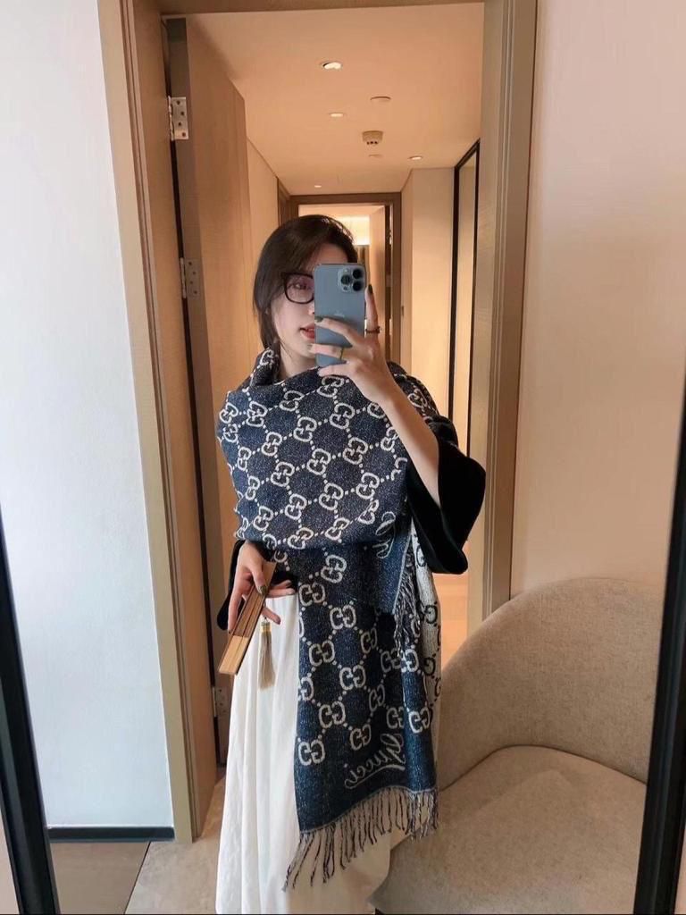 Cug Blue Colour Unisex Stole 981055