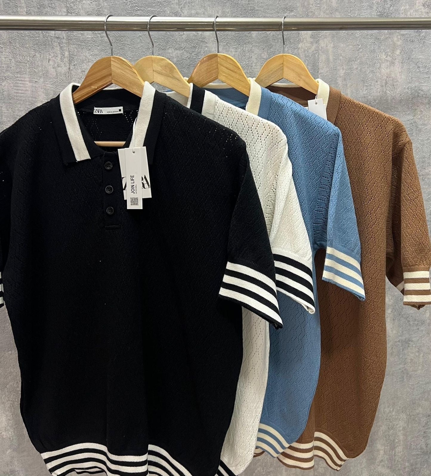 ZR Brown Colour With Plain Knitted Design Half Sleeve Collar Tshirt 34004