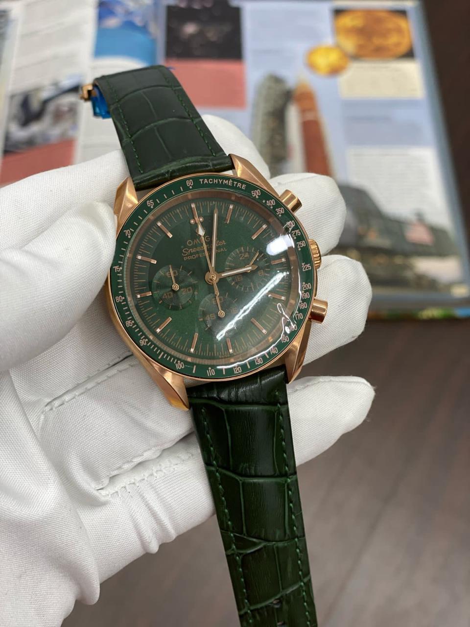 Emo Green Leather Strap Green Dial Men Watch 901701