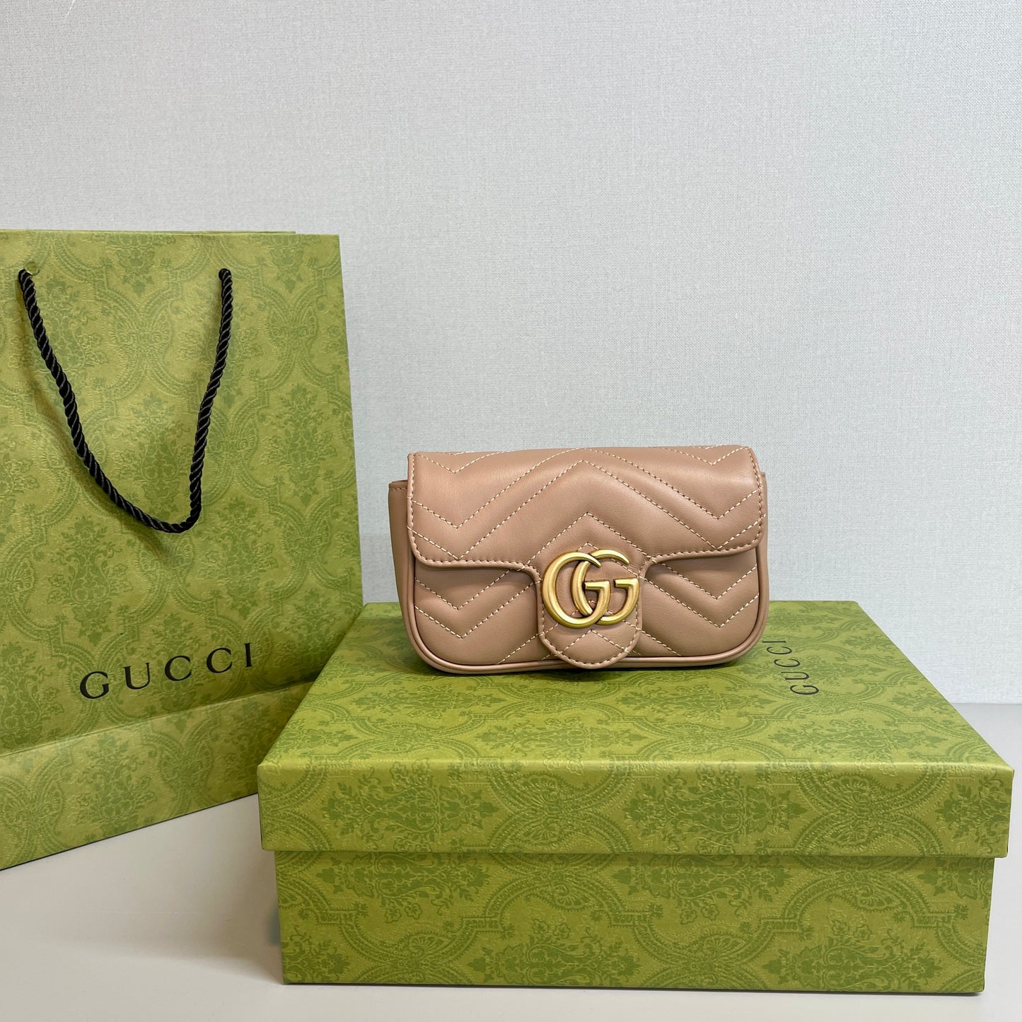 CUG GUC Golden Buckle Small Size Ladies Side Sling Bag 33131