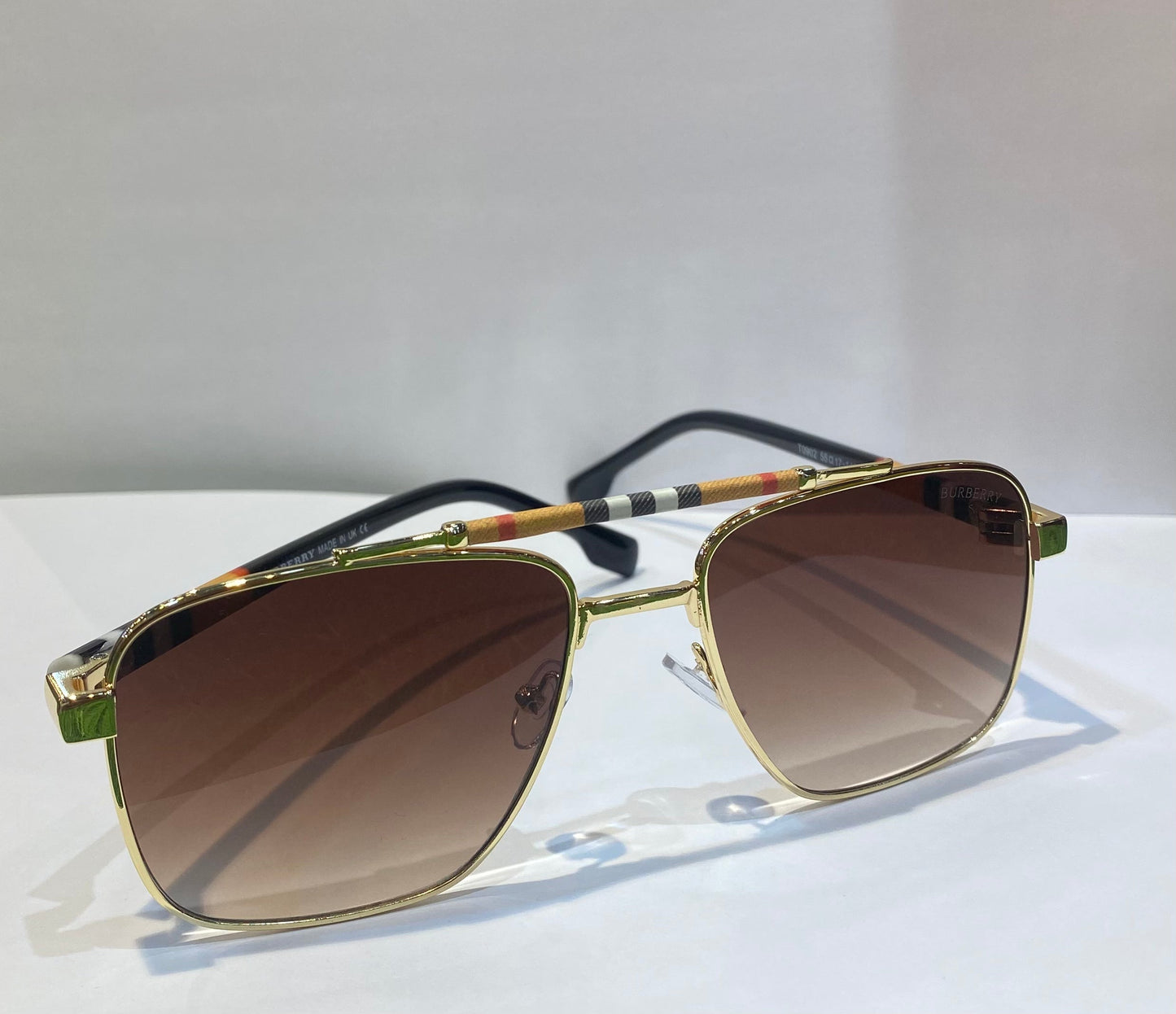 RUB Gold Frame Brown Shade Unisex Sunglasses T0902 55 17 140