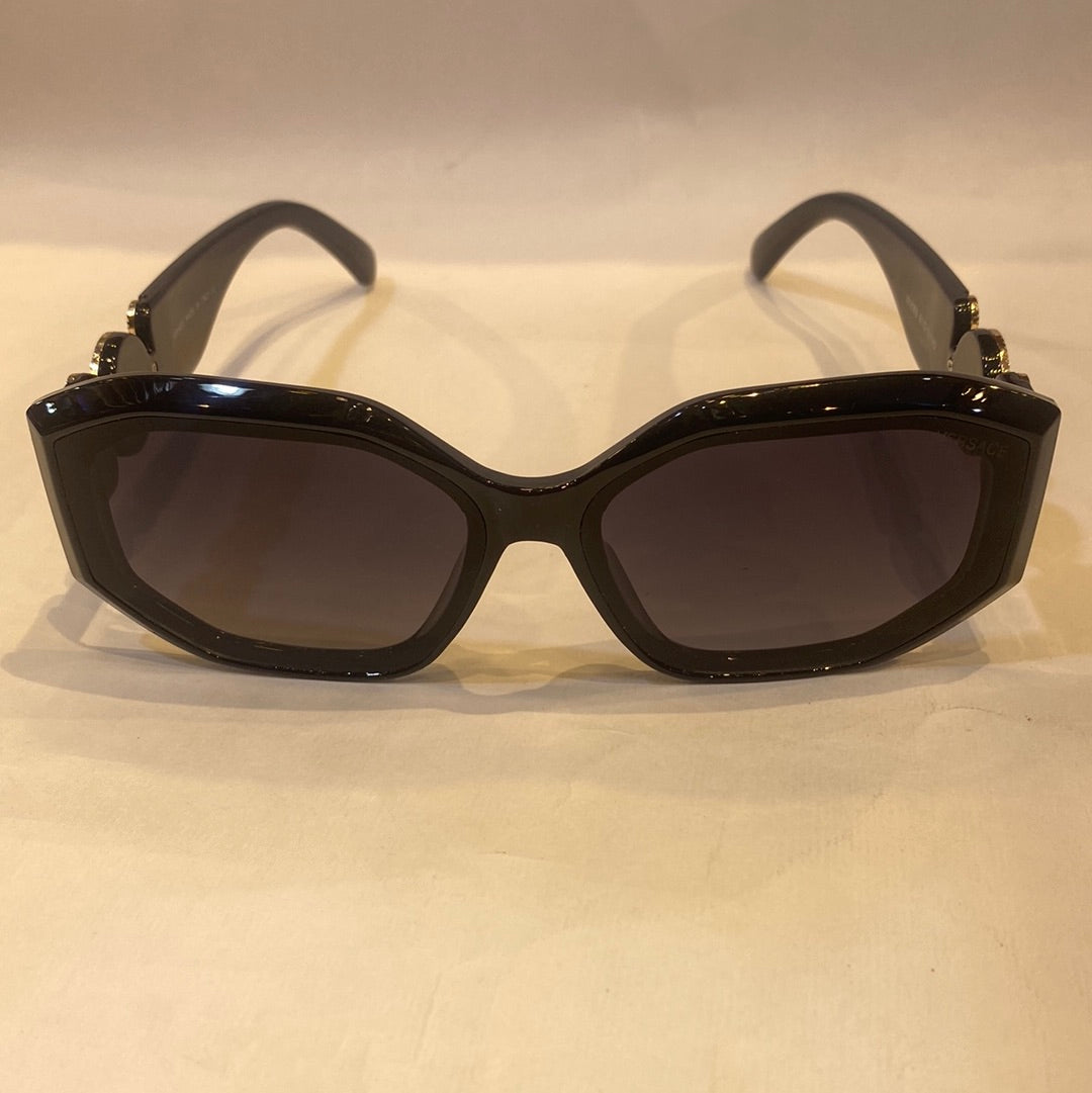 REV Black Frame Black Shade Sunglass W9069 61 12-143