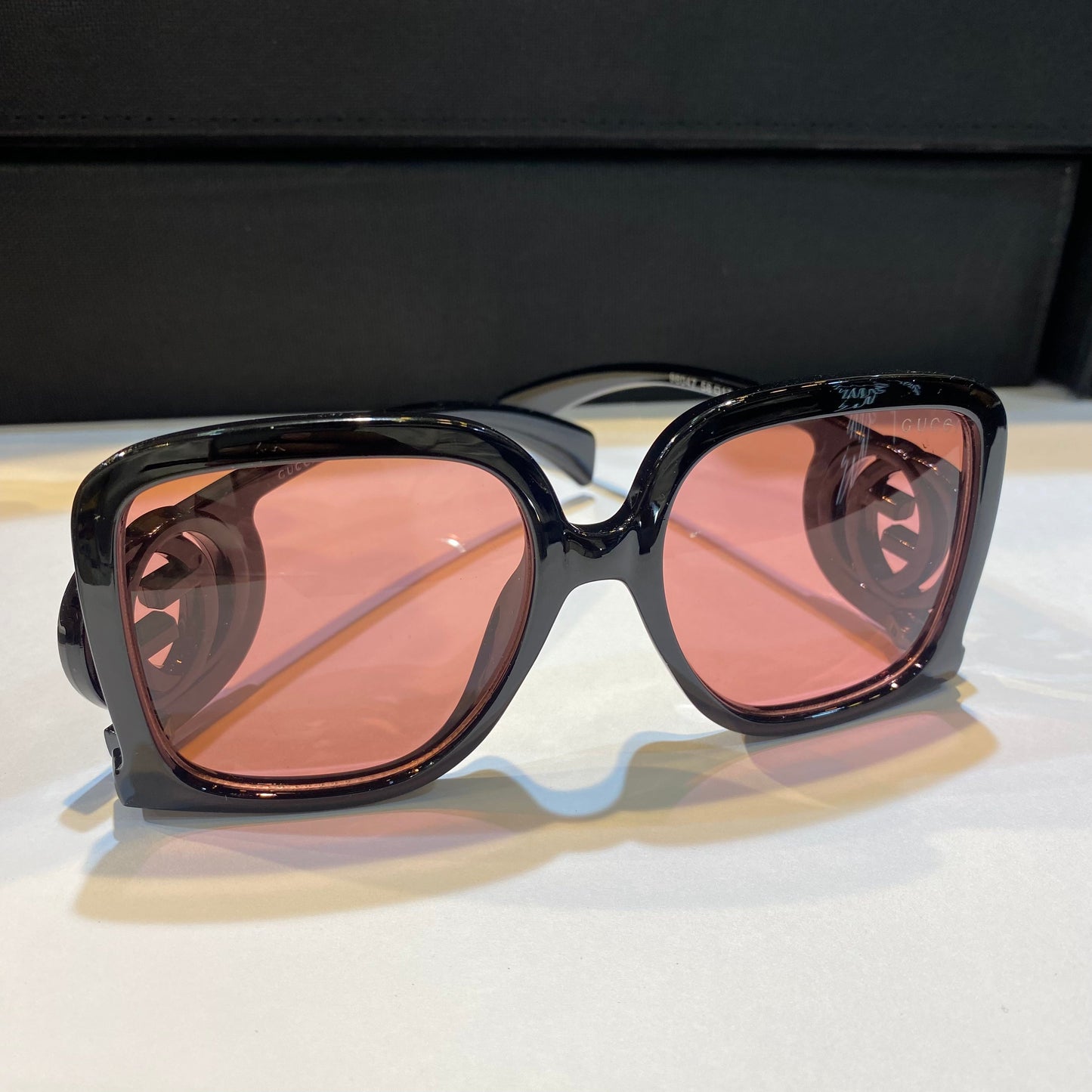 Cug Black Frame Pink Shade Sunglass 98047 58 17 142