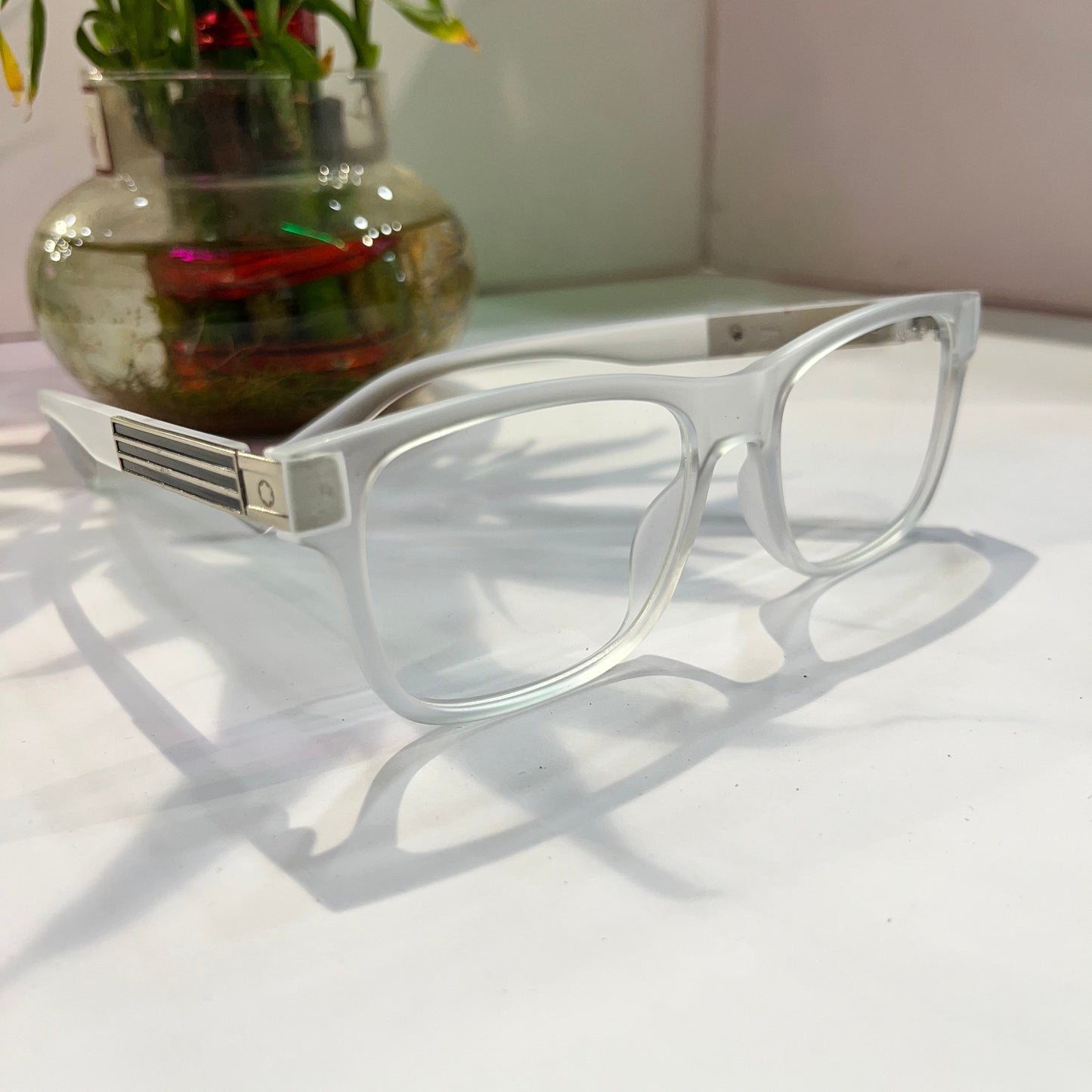 Nom Transparent Frame Transparent Shade Heavy Quality Sunglass MB0245618138
