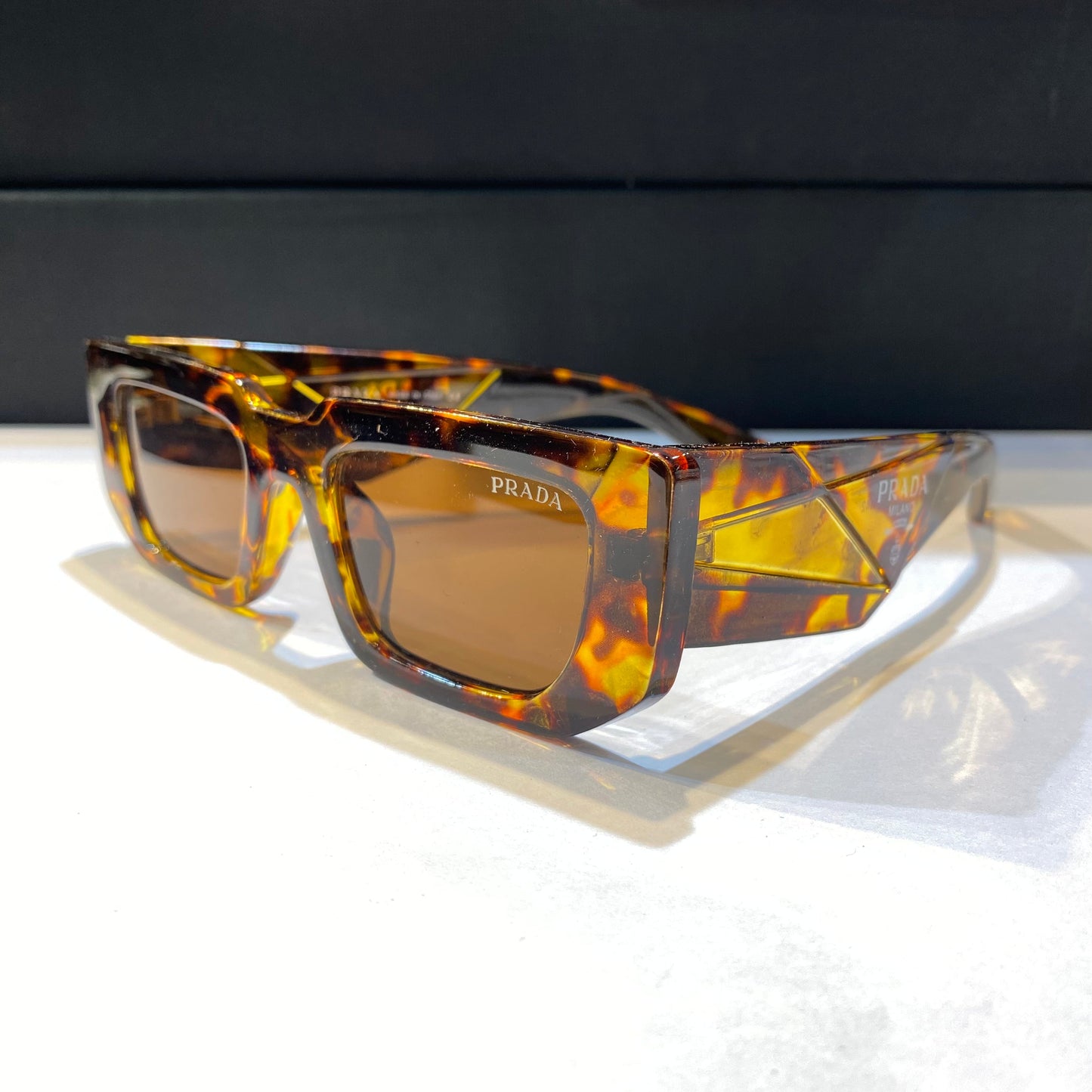 Arp Leopard Frame Brown Shade Unisex Sunglass 98045 52 17 142
