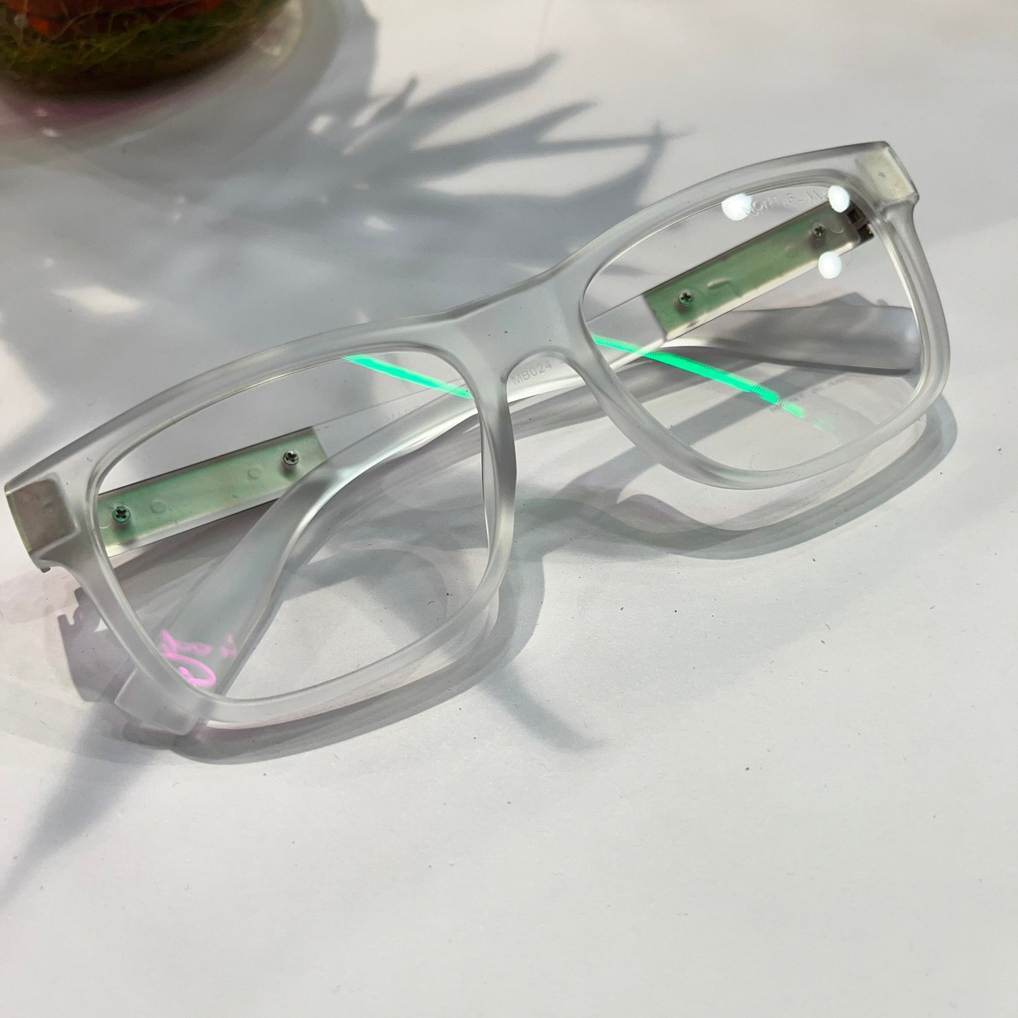 Nom Transparent Frame Transparent Shade Heavy Quality Sunglass MB0245618138