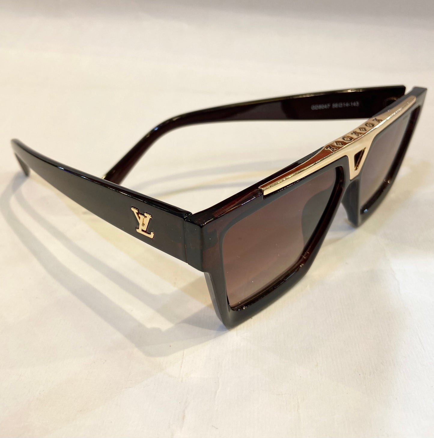 UOL VL  Brown Frame Brown Shade Sunglass GD8047 56 14-143
