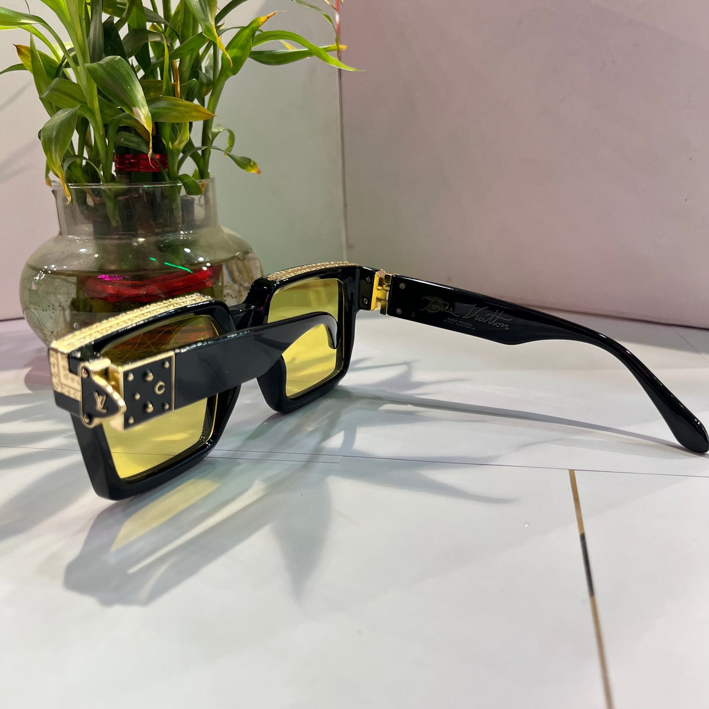 Uol Gold Black Frame Yellow Shade Heavy Quality Sunglass M96008WNC5819