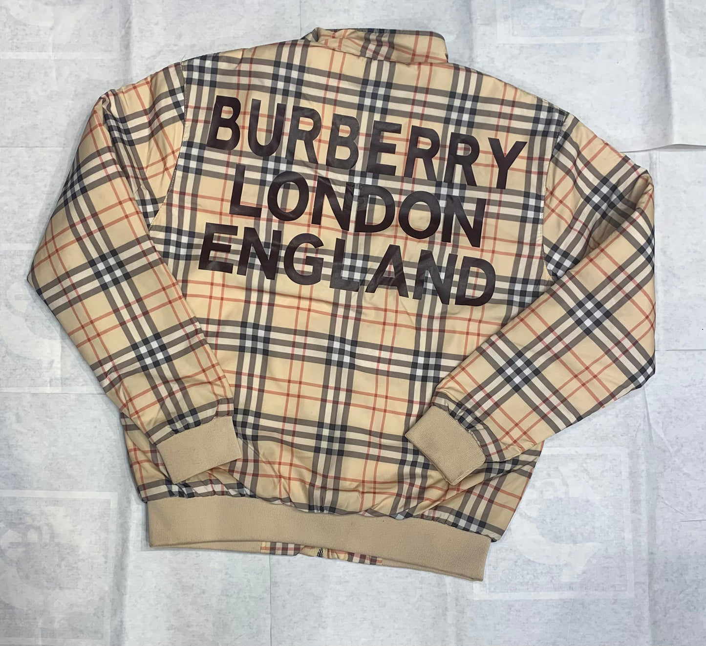 RUB Cream Colour With Rub Check Print Premium Quality Puffer Jacket 93305