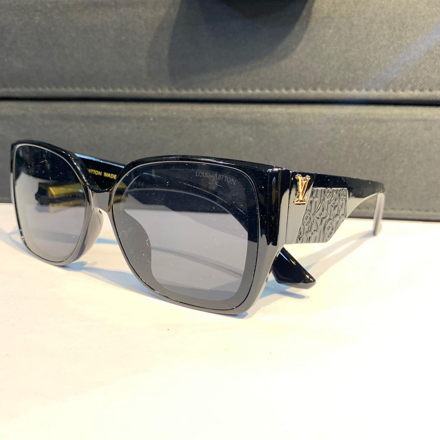 Uol Black Frame Black Shade Unisex Sunglass PC5518 58 15 140 C1