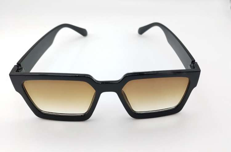 Uol Black Frame Trancy Brown Unisex Sunglasses 6219 55 18-143 C3