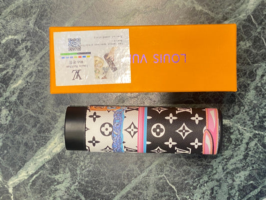 UOL LOU White Black And Pink Colour Luxury Digital Tumbler Water Bottle Fashionable Hot and Cold With Dust Bag, Box and Receipt 987224
