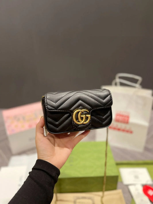 CUG GUC Golden Buckle Small Size Ladies Side Sling Bag 33131
