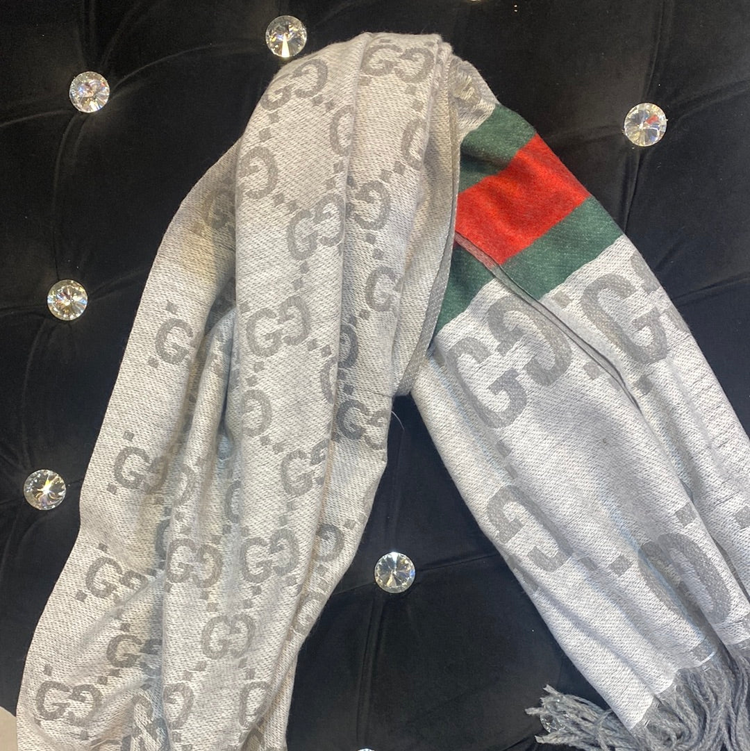 Cug Guc Grey Colour Green Red Strip Cug Print Heavy Quality Cashmere Muffler  9342