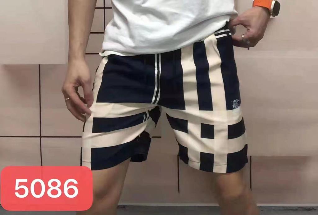 RUB Fashion Glassic Black Colour with Cream RUB Check Print with Premium stuff Shorts 5086