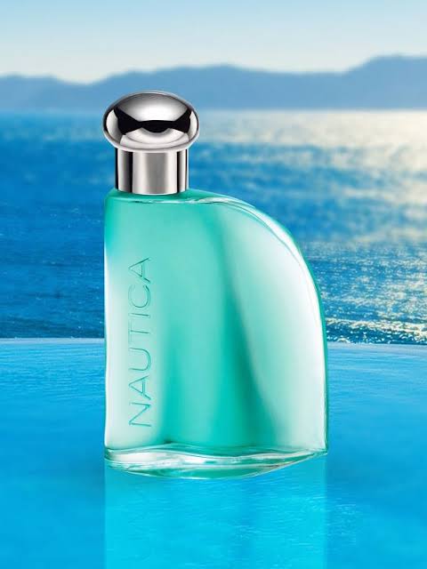 Nautica Classic Eau De Toilette Vaporisateur