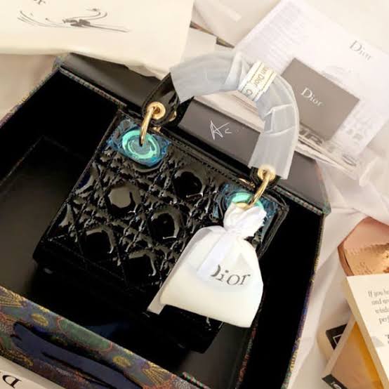 Oid Multi Colour Glossy Ladies Hand Bag 1809